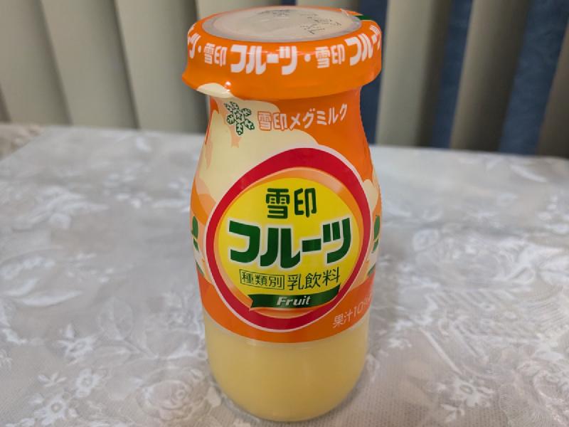 フルーツ牛乳
